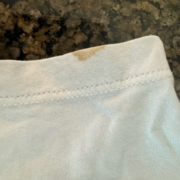 Vineyard Vines youth t-shirt, hearts, size YM - Picture 4 of 5